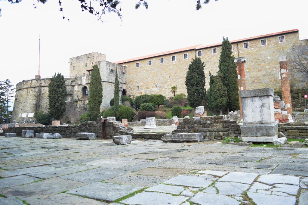 Casa Vacanza Tigor Terst Exteriér fotografie